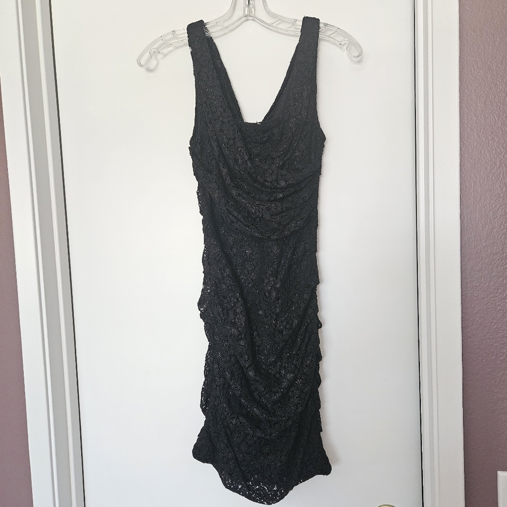 Black Lace Gold Glitter Express Body con Dress